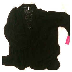 Open cardigan with design on the back